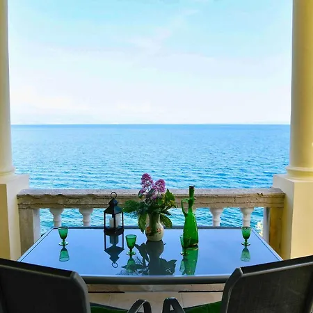 Apartment Carissima-Direct On Sea, Lovran-Opatija Exterior photo